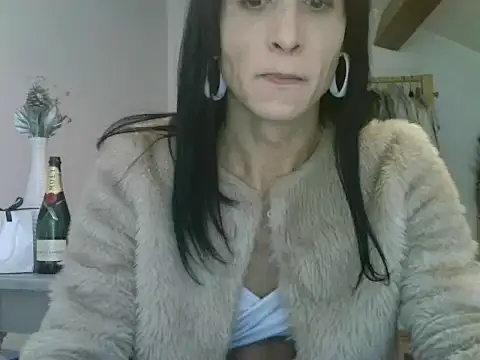 Snapshot of xxxlecram chatting on 11-01-25, 10:50 xxxlecram online show from 11-01-25, 10:50