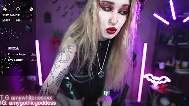 Snapshot of amywhitenessxx chatting on 05-24-26, 11:26 amywhitenessxx online show from 05-24-26, 11:26