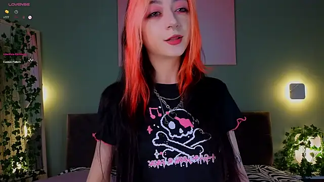 Snapshot of TristaRoht chatting on 01-17-25, 03:11 TristaRoht online show from 01-17-25, 03:11