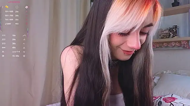 Snapshot of TristaRoht chatting on 09-26-25, 03:05 TristaRoht online show from 09-26-25, 03:05