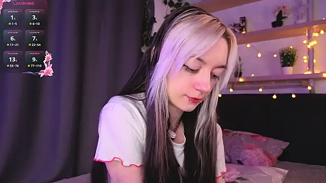 TristaRoht online show from 04-11-26, 03:05