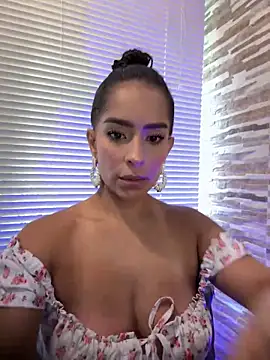 Snapshot of Mau_White chatting on 03-16-25, 07:38 Mau White online show from 03-16-25, 07:38