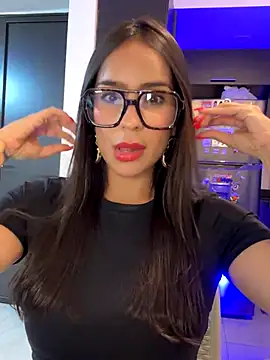 Snapshot of Mau_White chatting on 09-14-25, 12:32 Mau White online show from 09-14-25, 12:32