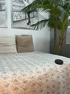 Mau White online show from 02-16-26, 10:06