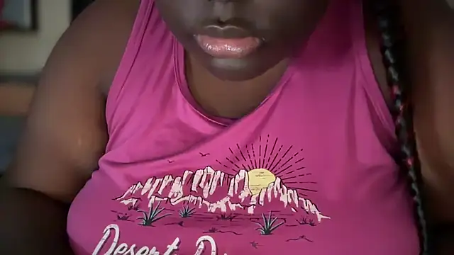 Snapshot of Yagurl__west chatting on 01-21-25, 09:46 Yagurl west online show from 01-21-25, 09:46