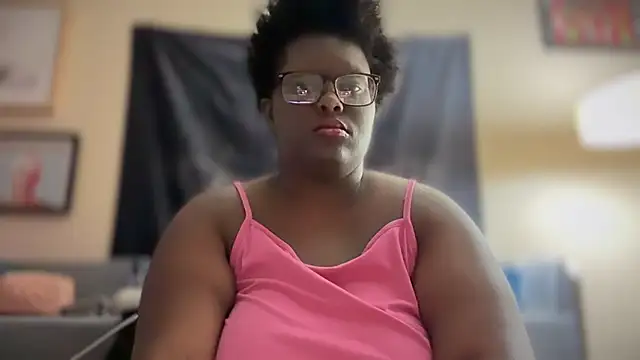 Snapshot of Yagurl__west chatting on 03-13-25, 05:00 Yagurl west online show from 03-13-25, 05:00