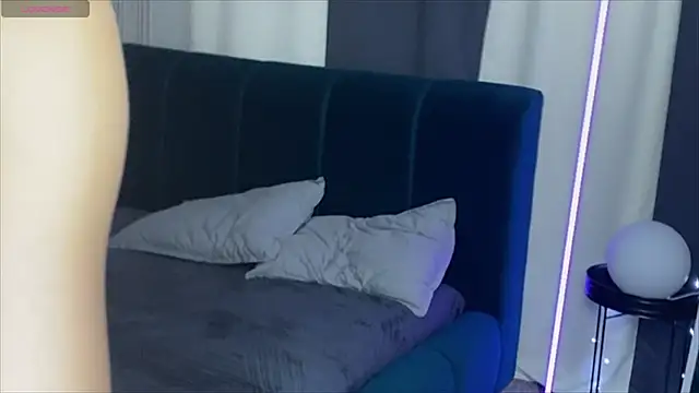 Snapshot of viviann_evans chatting on 01-21-25, 06:11 viviann evans online show from 01-21-25, 06:11