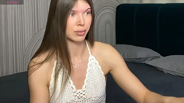 Snapshot of viviann_evans chatting on 03-03-25, 12:48 viviann evans online show from 03-03-25, 12:48