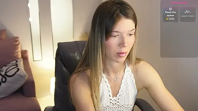 viviann evans online show from 03-12-26, 01:01