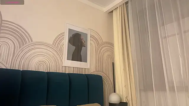 viviann evans online show from 04-10-26, 01:00