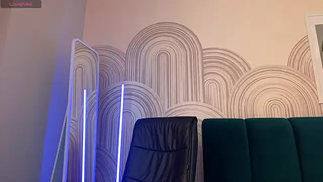 viviann evans online show from 04-16-26, 01:06