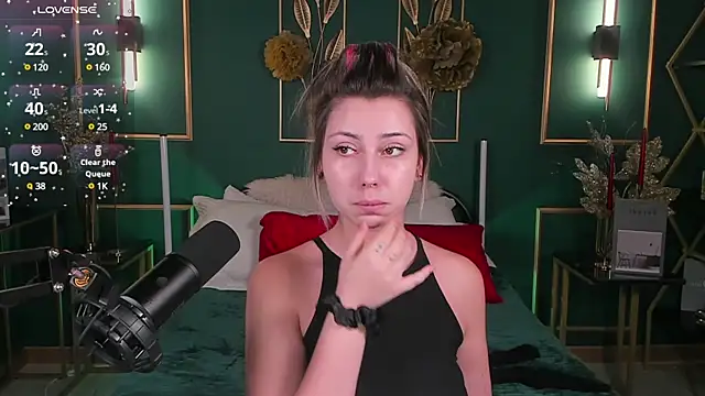 Snapshot of PennyMay chatting on 12-21-24, 03:36 PennyMay online show from 12-21-24, 03:36