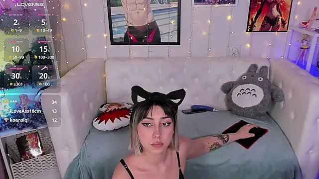 Snapshot of PennyMay chatting on 01-12-25, 01:37 PennyMay online show from 01-12-25, 01:37