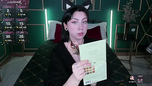 Snapshot of PennyMay chatting on 02-18-25, 04:26 PennyMay online show from 02-18-25, 04:26