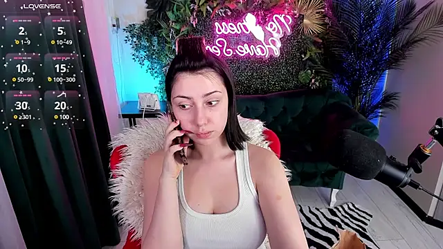 Snapshot of PennyMay chatting on 03-21-25, 04:39 PennyMay online show from 03-21-25, 04:39