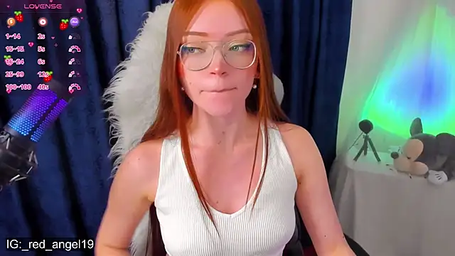 Snapshot of Asian_volcoba_a chatting on 03-06-25, 06:52 Asian volcoba a online show from 03-06-25, 06:52