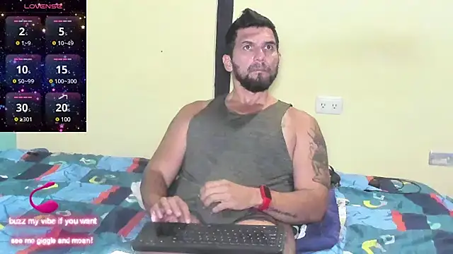 Snapshot of JULESLAKES chatting on 02-20-25, 07:41 JULESLAKES online show from 02-20-25, 07:41