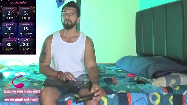 Snapshot of JULESLAKES chatting on 02-25-25, 03:38 JULESLAKES online show from 02-25-25, 03:38