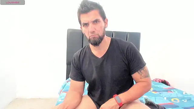 Snapshot of JULESLAKES chatting on 03-10-25, 06:56 JULESLAKES online show from 03-10-25, 06:56