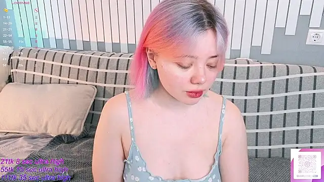   KawaiiYuki   online show from 03-23-26, 06:17