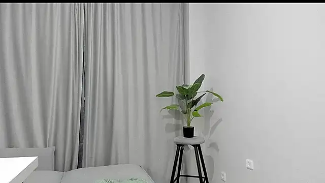 Snapshot of sarahphyllis chatting on 09-11-25, 09:37 sarahphyllis online show from 09-11-25, 09:37