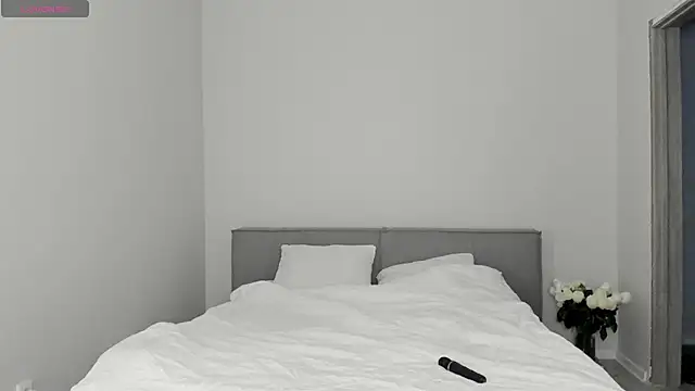 Snapshot of sarahphyllis chatting on 11-26-25, 07:59 sarahphyllis online show from 11-26-25, 07:59