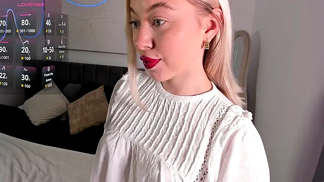 SimonaGerry online show from 11-12-25, 04:35