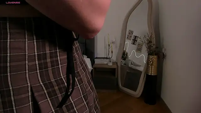 SimonaGerry online show from 11-22-25, 04:33