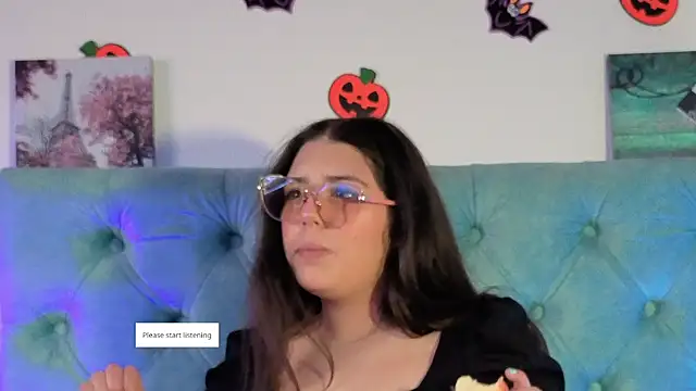 Paola Lyon  online show from 11-07-25, 12:49