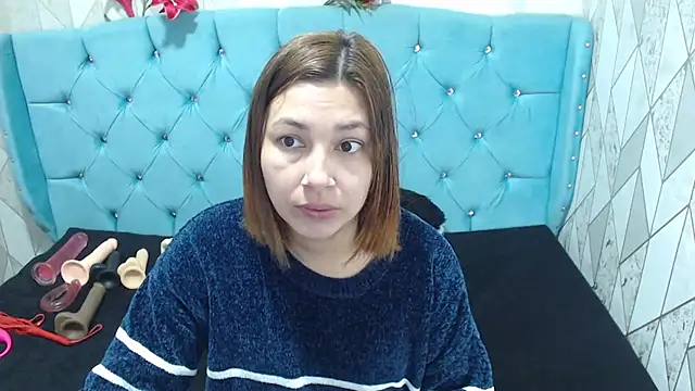 AdaFawxx online show from 02-18-25, 01:10