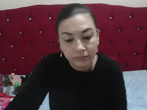 AdaFawxx online show from 11-16-25, 03:45