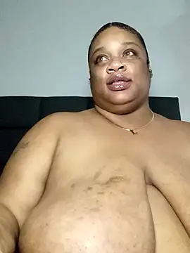 Snapshot of NaughtyHottieBBW chatting on 02-05-25, 05:20 NaughtyHottieBBW online show from 02-05-25, 05:20