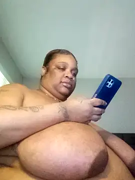 Snapshot of NaughtyHottieBBW chatting on 02-13-25, 08:34 NaughtyHottieBBW online show from 02-13-25, 08:34