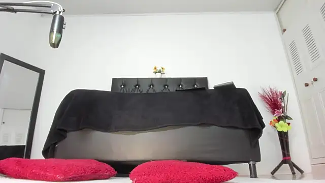 martinaclark online show from 05-16-26, 01:13