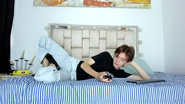 daniel hot03 online show from 12-20-25, 01:29