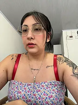 Snapshot of my-kitty chatting on 05-27-26, 09:34 my-kitty online show from 05-27-26, 09:34