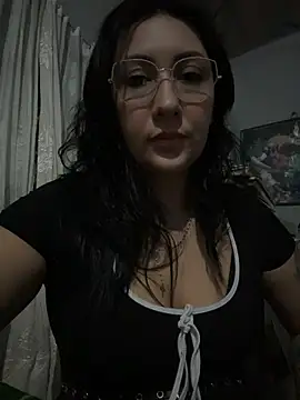 Snapshot of my-kitty chatting on 07-11-26, 12:24 my-kitty online show from 07-11-26, 12:24