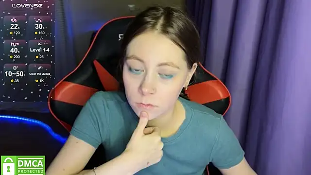 Snapshot of Natural_babe666 chatting on 11-21-25, 08:40 Natural babe666 online show from 11-21-25, 08:40