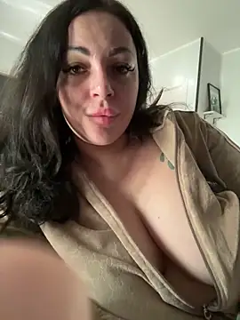 Snapshot of Chloe_Ricci chatting on 12-02-24, 11:56 Chloe Ricci online show from 12-02-24, 11:56