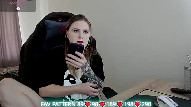 Olivia Munk online show from 03-20-25, 07:58