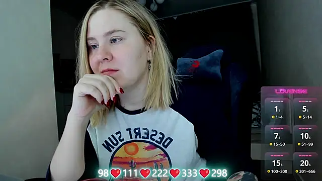 Olivia Munk online show from 04-12-26, 04:17