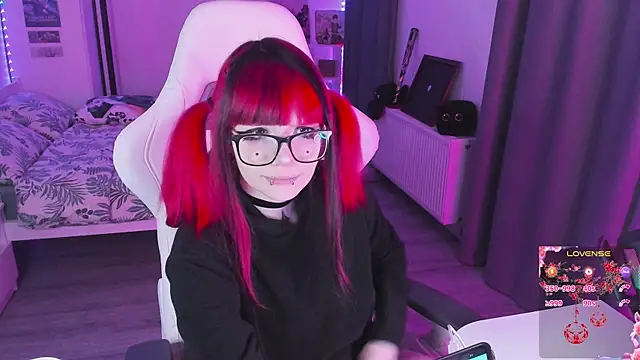 Yumi Youkai online show from 01-15-26, 02:32