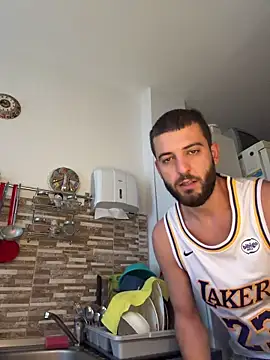 ElChapoGuzman95 online show from 11-12-25, 06:36