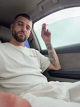 ElChapoGuzman95 online show from 11-30-25, 08:40