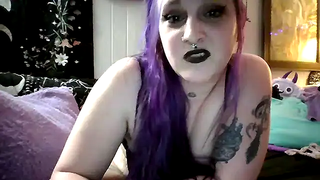 LunaLilith online show from 02-13-25, 10:55