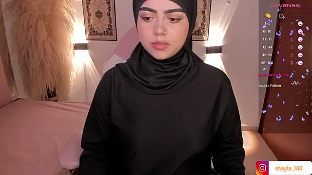 shayla 18 online show from 02-04-25, 08:17