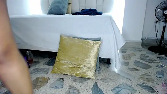 tiffany  pink online show from 02-26-25, 10:53