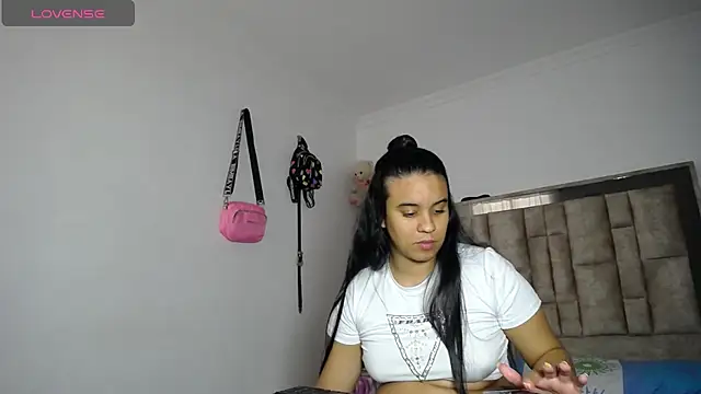 tiffany  pink online show from 12-01-25, 08:47