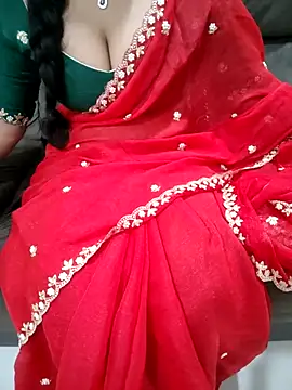 Snapshot of Mounika25 chatting on 05-02-26, 06:02 Mounika25 online show from 05-02-26, 06:02