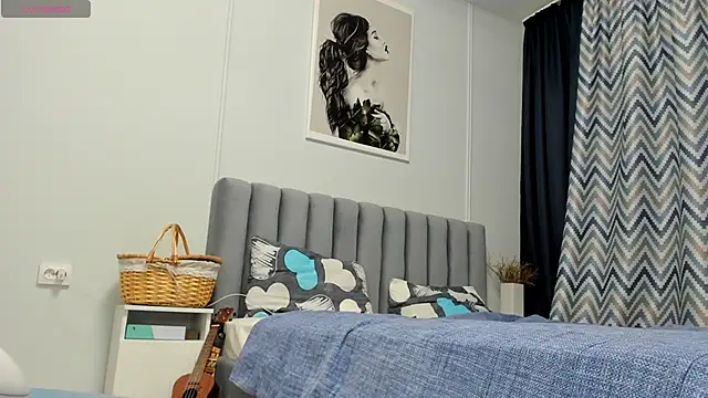 Snapshot of Peggy_Beauty chatting on 12-12-24, 02:04 Peggy Beauty online show from 12-12-24, 02:04